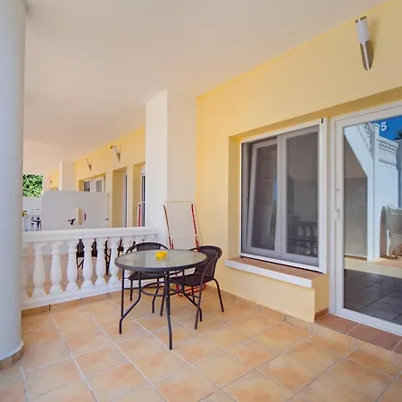 Carrio Sol - Monty's Apartment