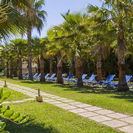 Carrio Sol - Monty's Apartment 4*