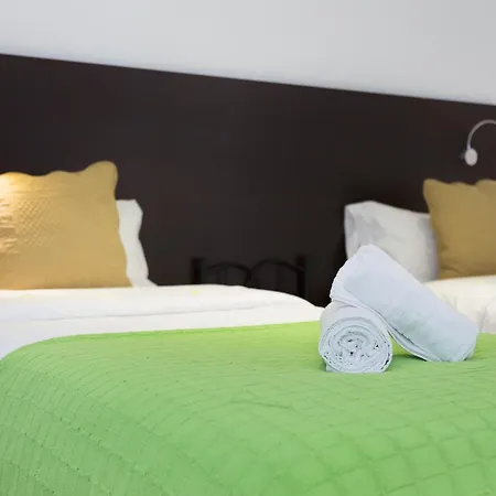 Carrio Sol - Monty's Apartamento 4*